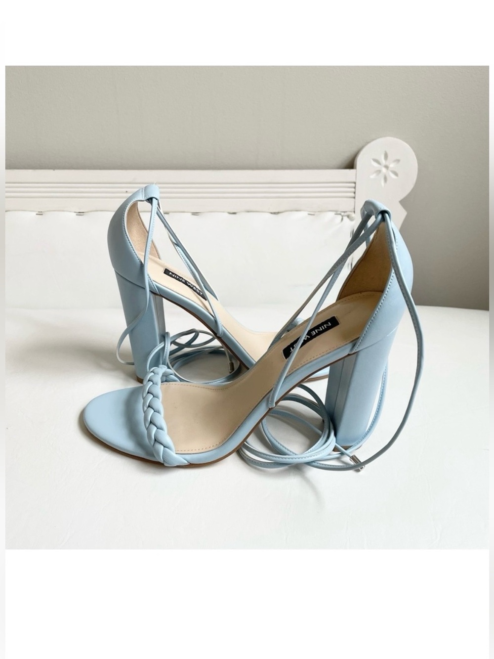 ROBINS EGG BLUE OPEN TOE ANKLE WRAP SANDALS BLOCK HEEL SILVER AGLETS